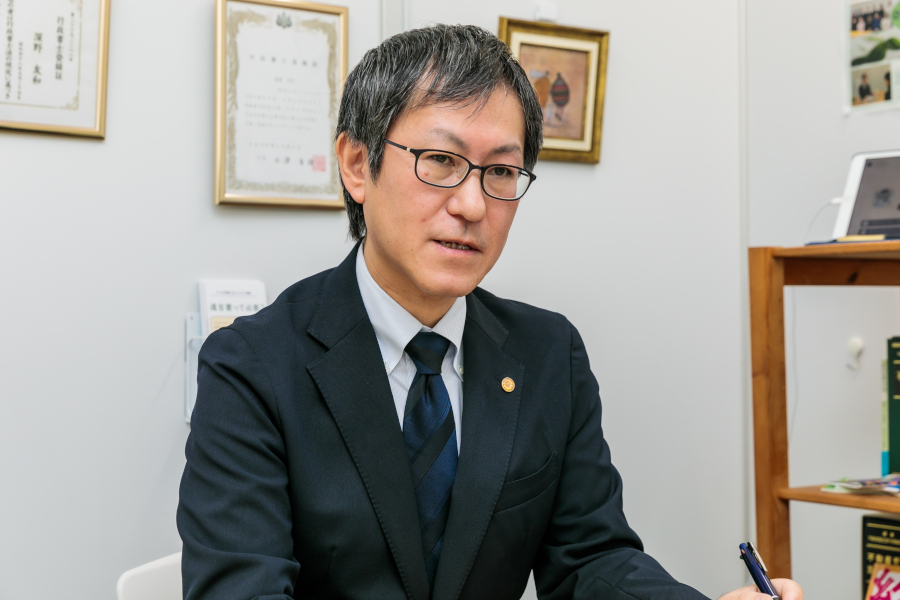 ソワレ行政書士法人 深野友和代表