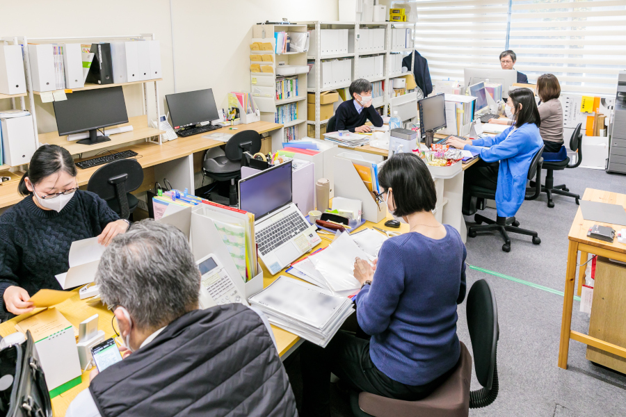 ソワレ行政書士法人 深野友和代表