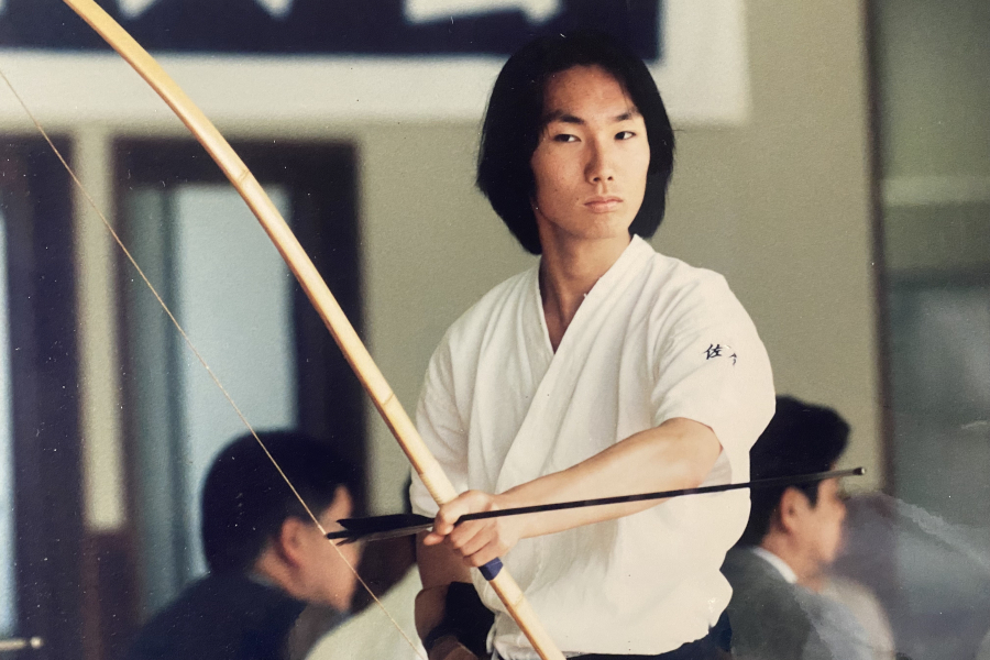 江波戸貴弘統括薬剤師 高校弓道部での写真