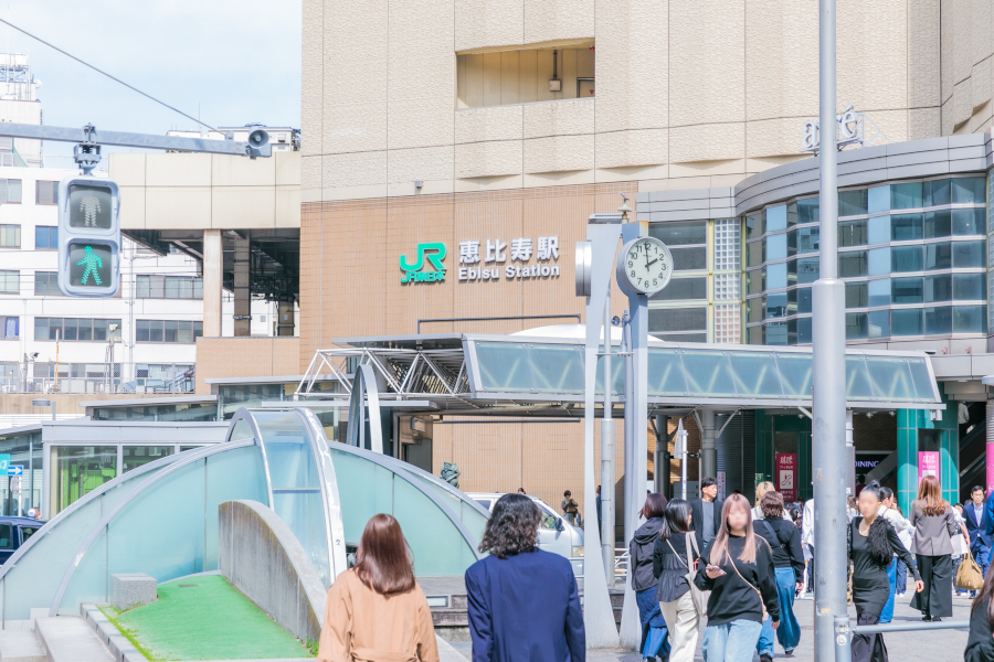恵比寿駅前
