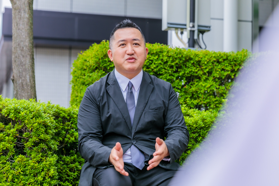 鈴木一誠さん