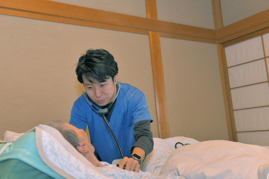 内田貞輔理事長